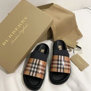 Burberry leather pool slide